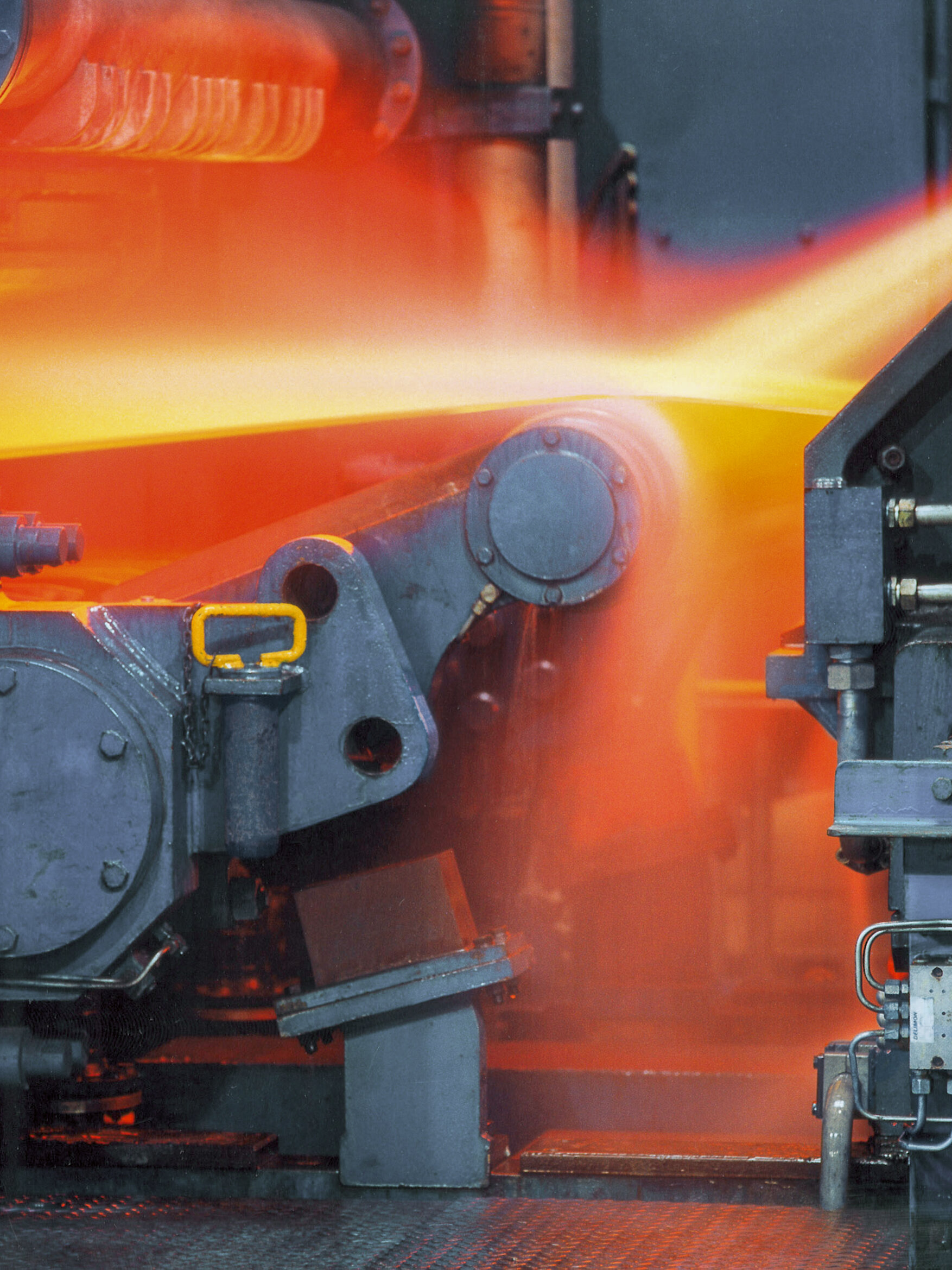 滚柱轴承中的热钢